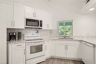 405 Poinsettia Ave, Lehigh Acres, FL 33972 - Photo 9