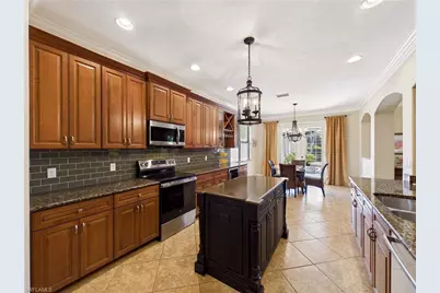 12369 Country Day Cir, Fort Myers, FL 33913 - Photo 5