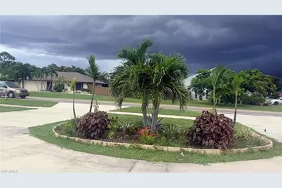 2230 Crystal Dr, Fort Myers, FL 33907 - Photo 7