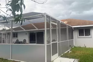 2230 Crystal Dr, Fort Myers, FL 33907 - Photo 33
