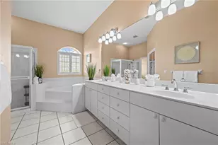 205 SW 37th Ln, Cape Coral, FL 33914 - Photo 25