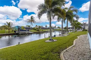 205 SW 37th Ln, Cape Coral, FL 33914 - Photo 35