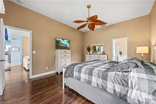 205 SW 37th Ln, Cape Coral, FL 33914 - Photo 23