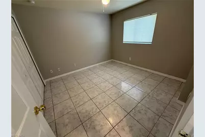 1040 Ainsworth St E, Lehigh Acres, FL 33974 - Photo 11