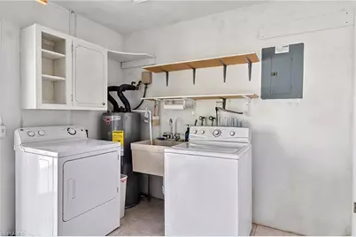 4529 SE 1st Ave, Cape Coral, FL 33904 - Photo 33