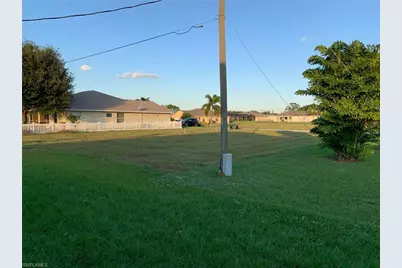 3827 SW 9th Ave, Cape Coral, FL 33914 - Photo 17