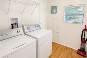 10401 Circle Pine Rd, North Fort Myers, FL 33903 - Photo 11