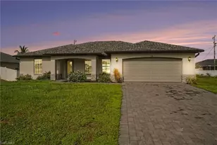 934 NW 7th Ave, Cape Coral, FL 33993 - Photo 1