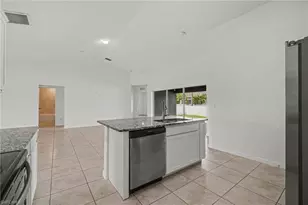934 NW 7th Ave, Cape Coral, FL 33993 - Photo 9