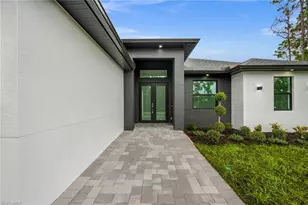 923 Bolivia Dr, Lehigh Acres, FL 33974 - Photo 3