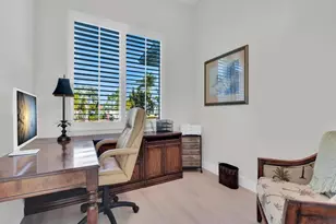 912 SW 4th Pl, Cape Coral, FL 33991 - Photo 11
