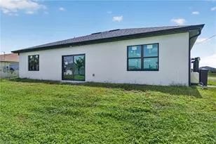 1727 NE 12th Terrace, Cape Coral, FL 33909 - Photo 27