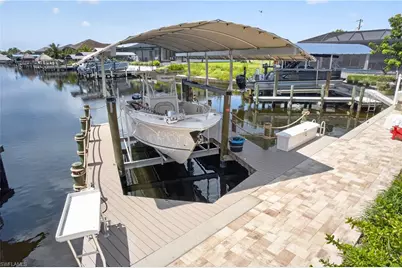 8 NW 36th Ave, Cape Coral, FL 33993 - Photo 43