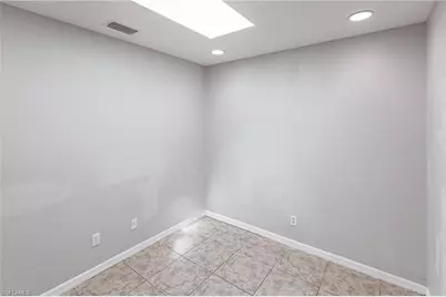 2130 NE 8th Pl, Cape Coral, FL 33909 - Photo 11