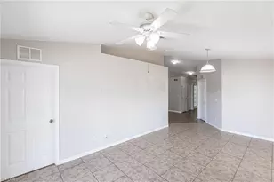 2130 NE 8th Pl, Cape Coral, FL 33909 - Photo 5