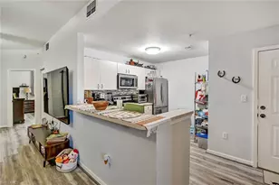 15441 Bellamar Cir, Fort Myers, FL 33908 - Photo 9