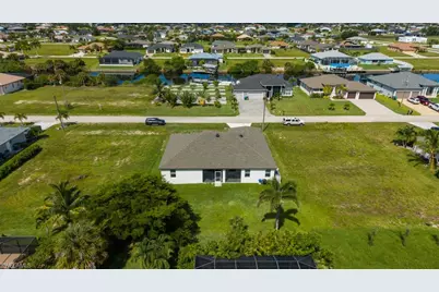 1029 NW 34th Ave, Cape Coral, FL 33993 - Photo 5