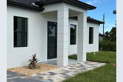 824 Dawhert Ave S, Lehigh Acres, FL 33974 - Photo 5