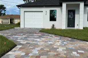 824 Dawhert Ave S, Lehigh Acres, FL 33974 - Photo 3