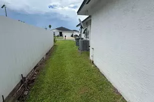 157 Dabou Loop, Belle Glade, FL 33430 - Photo 11