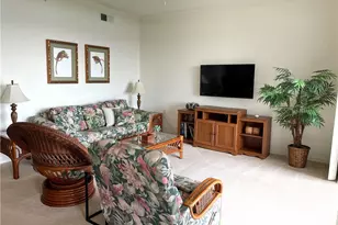 10370 Washingtonia Palm Way, Fort Myers, FL 33966 - Photo 3