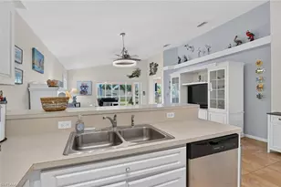 4041 SE 11th Pl, Cape Coral, FL 33904 - Photo 11