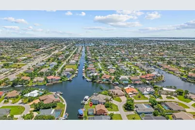 1403 SW 49th St, Cape Coral, FL 33914 - Photo 35