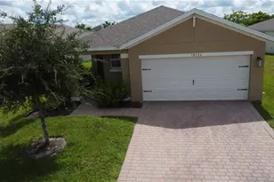 18524 Cronin Sand Ln, North Fort Myers, FL 33917 - Photo 3