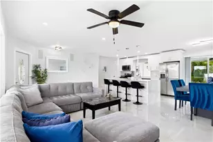 256 SE Santa Barbara Pl, Cape Coral, FL 33990 - Photo 19