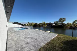 112 NE 6th St, Cape Coral, FL 33909 - Photo 31