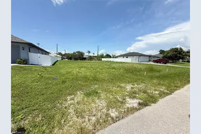 1621 SE 19th Ln, Cape Coral, FL 33990 - Photo 5