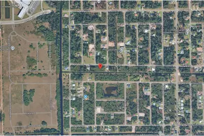 718 Ashland St E, Lehigh Acres, FL 33974 - Photo 5
