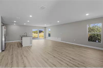 545 Oakshire Ln, Lehigh Acres, FL 33972 - Photo 11
