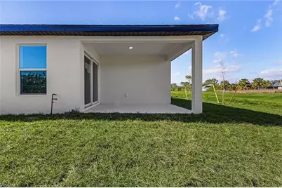 545 Oakshire Ln, Lehigh Acres, FL 33972 - Photo 21