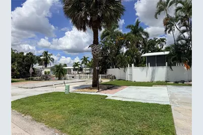5245 White Sky Cir, Fort Myers, FL 33908 - Photo 9