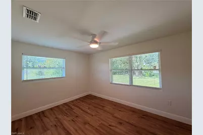 10621 McGregor Blvd, Fort Myers, FL 33919 - Photo 7