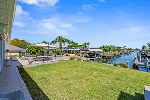 1933 Cornwallis Pkwy, Cape Coral, FL 33904 - Photo 35