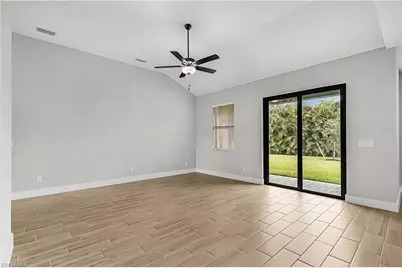 229 SE 4th St, Cape Coral, FL 33990 - Photo 11
