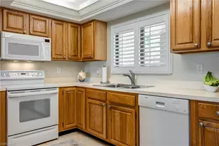 4200 Steamboat Bend, Fort Myers, FL 33919 - Photo 9