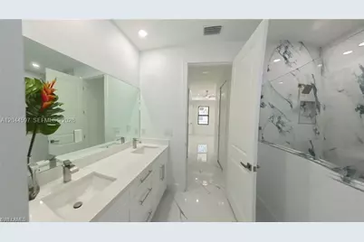 3004 4th St SW, Lehigh Acres, FL 33976 - Photo 13
