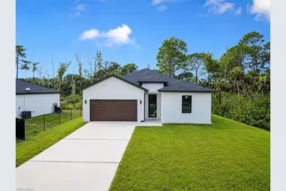621 Greenbriar Blvd, Lehigh Acres, FL 33972 - Photo 1