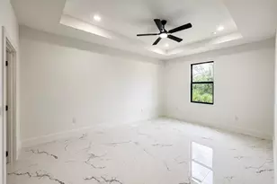 621 Greenbriar Blvd, Lehigh Acres, FL 33972 - Photo 9