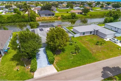 1121 NE 11th Ter, Cape Coral, FL 33909 - Photo 5