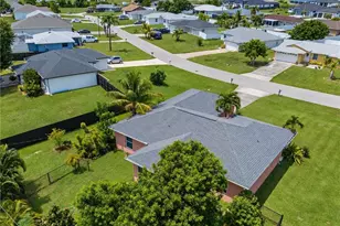 1722 NE 11th St, Cape Coral, FL 33909 - Photo 37