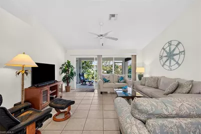 1722 NE 11th St, Cape Coral, FL 33909 - Photo 3