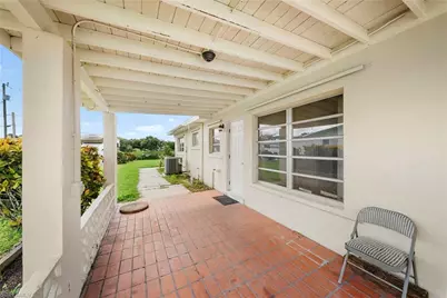 275 Lakeview Dr, North Fort Myers, FL 33917 - Photo 23