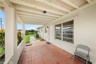 275 Lakeview Dr, North Fort Myers, FL 33917 - Photo 23