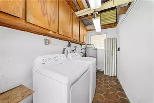 275 Lakeview Dr, North Fort Myers, FL 33917 - Photo 21