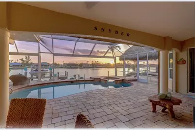 422 SW 33rd Ave, Cape Coral, FL 33991 - Photo 37