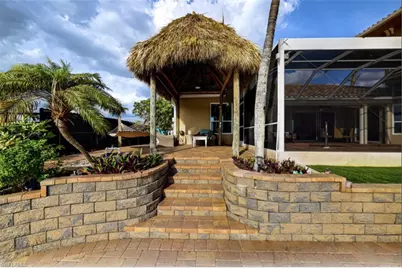422 SW 33rd Ave, Cape Coral, FL 33991 - Photo 5